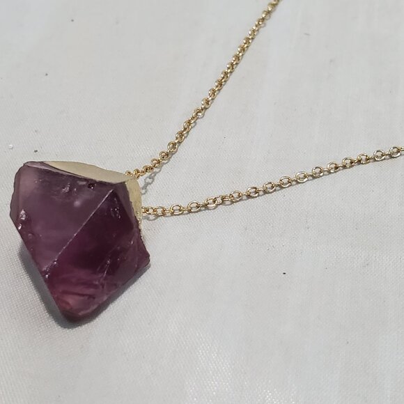 Banana Republic gold-toned chain w/faceted amethyst-colored nugget stone - Picture 5 of 8